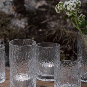 ljuslykta/vas –  mönstrat glas.