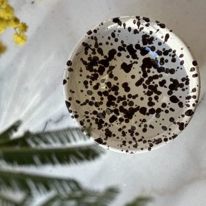 Liten Spruzzi Skål i Brun Keramik