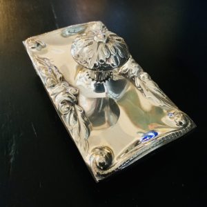 Antik Läskvagga i Nysilver