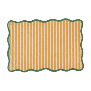 Scallop quiltad bordstablett - Gul 34x48 cm