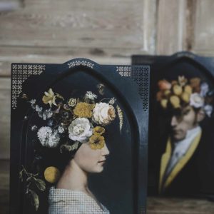 Bricka/tavla Marla dam blommor