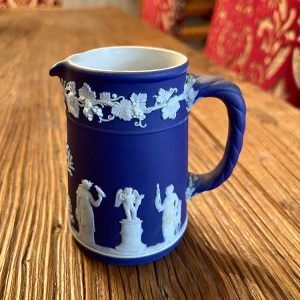 Antik Gräddkanna i Jasperware från Wedgwood