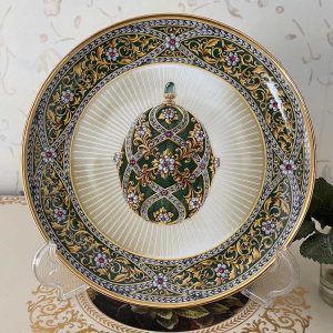 Franklin Mint Tallrik med Fabergé inspirerat Motiv  No1