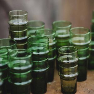 Glas – grön/kaki.