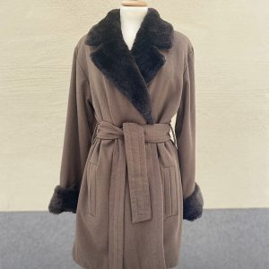 Kort Kappa från Yves Saint Laurent No2