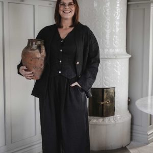 BEE attitude linen jacket dark grey.