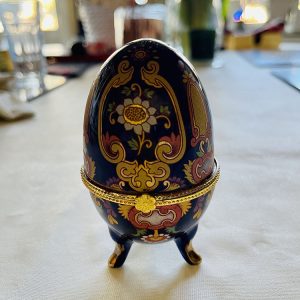 Vintage Porslins Ägg från Sankt Petersburg No9