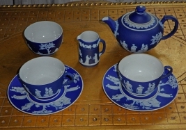 Antik Tete-A-Tete servis från Wedgwood