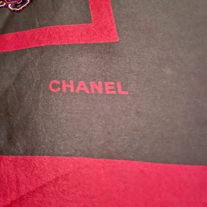 Siden scarves från Chanel No15