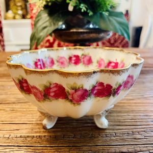 Antik Skål med Mormorsrosor No2